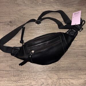 NWT Wild Fable Faux Leather Belt Bag / Fanny Pack